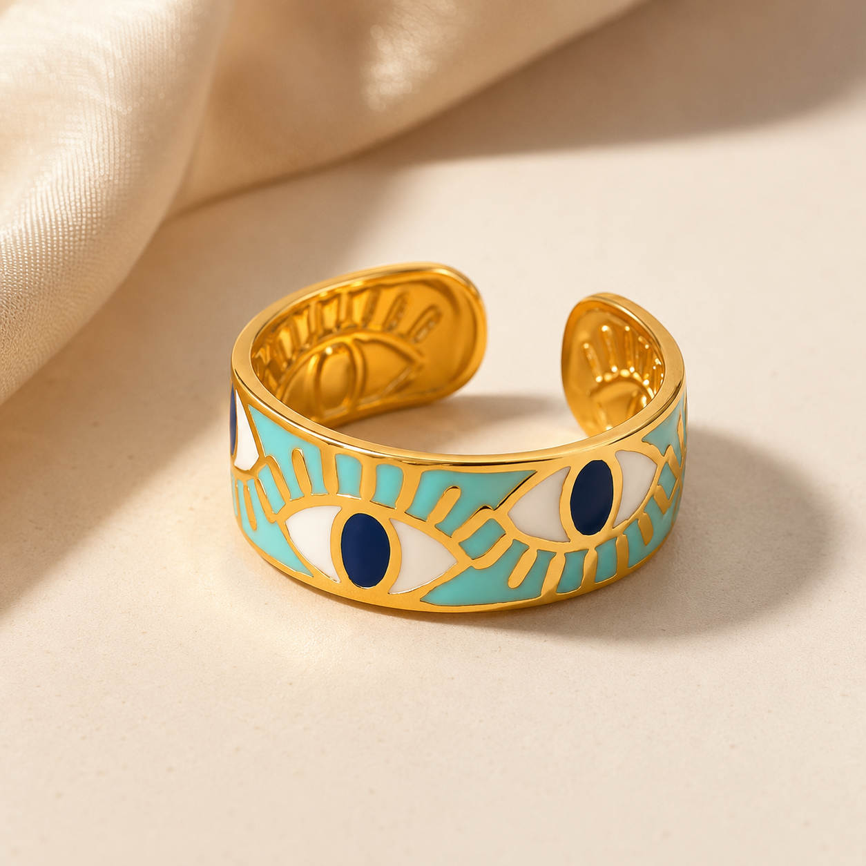 Eye Catching Ring